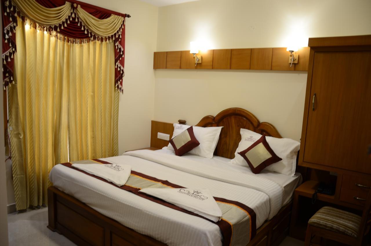 Hotel Vasantham Palace 우티 외부 사진