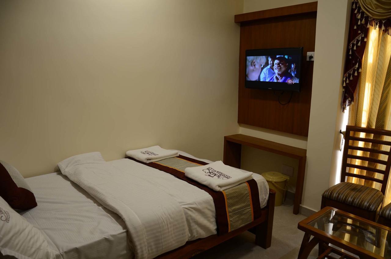 Hotel Vasantham Palace 우티 외부 사진